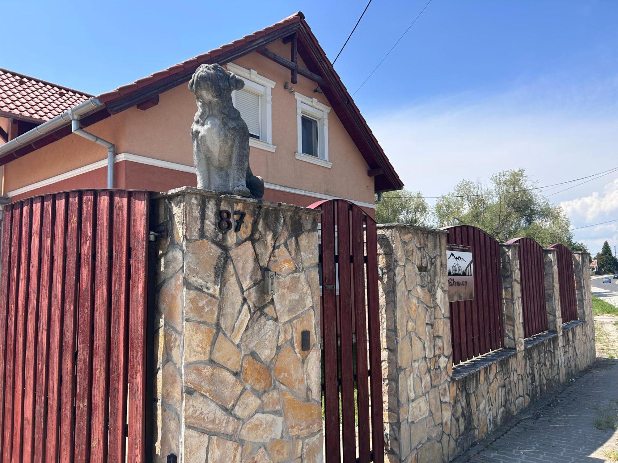 Bikeaway Guesthouse Kereki المظهر الخارجي الصورة